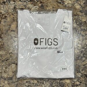 Men’s Figs Scrub Top